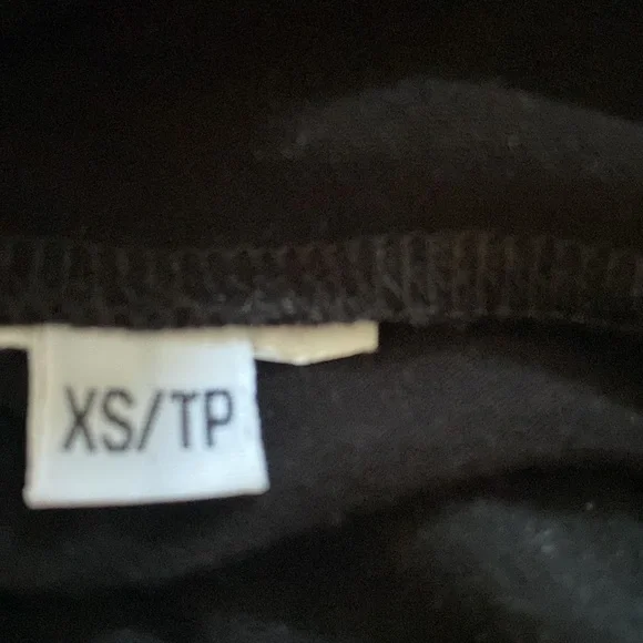 Canadian Designed Dress - Picture 6 of 6